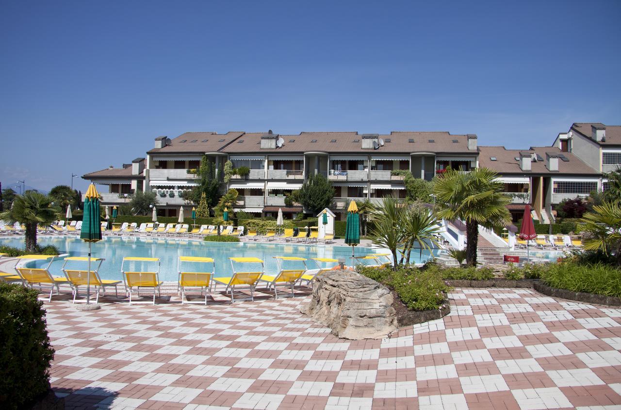 Lauri & Faggi Aparthotel Desenzano del Garda Exterior foto