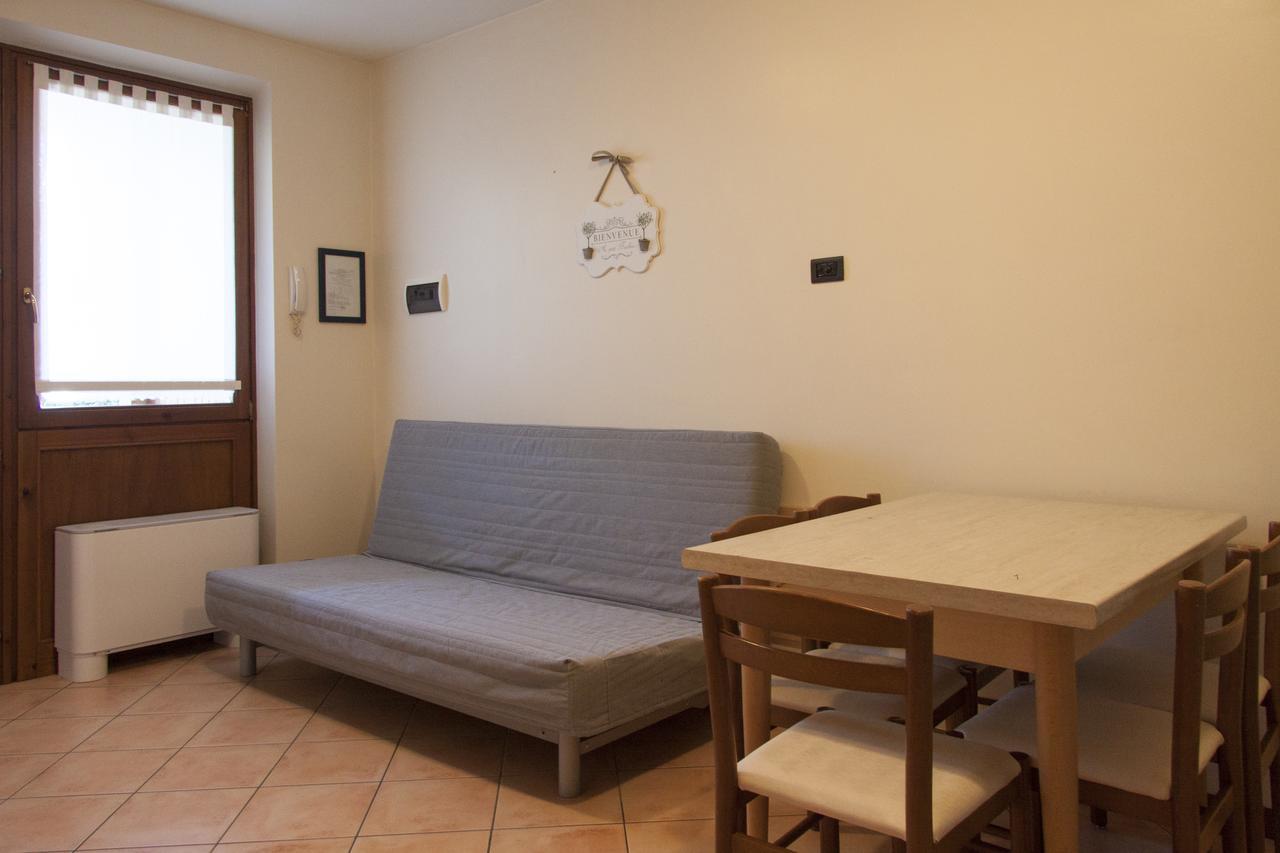 Lauri & Faggi Aparthotel Desenzano del Garda Exterior foto